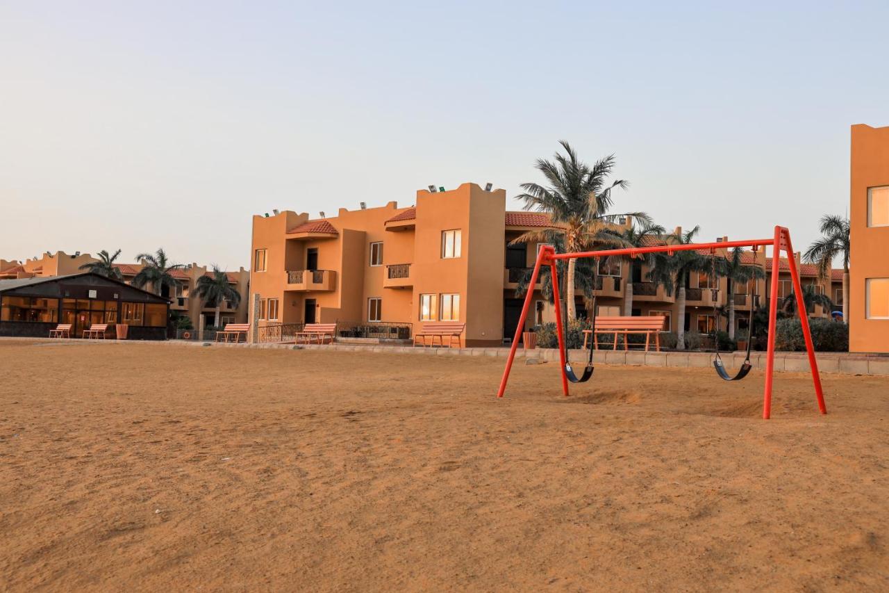 Alahlam Resort Yanbu Exterior photo